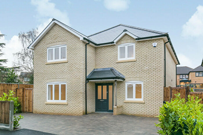 4 Bedroom Detached House To Rent In Watermill Lane, Hertford, SG14