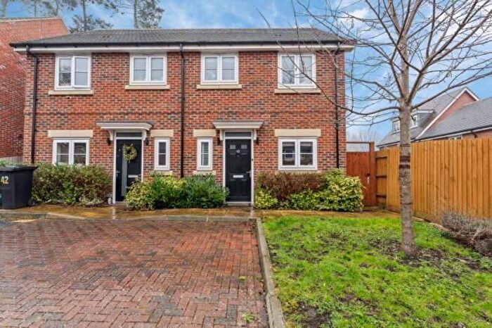 2 Bedroom Semi-detached House To Rent In Turner View, Headington, OX3