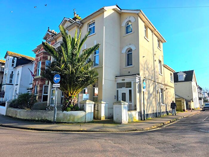 2 Bedroom Flat To Rent In Garfield Road, Paignton, TQ4