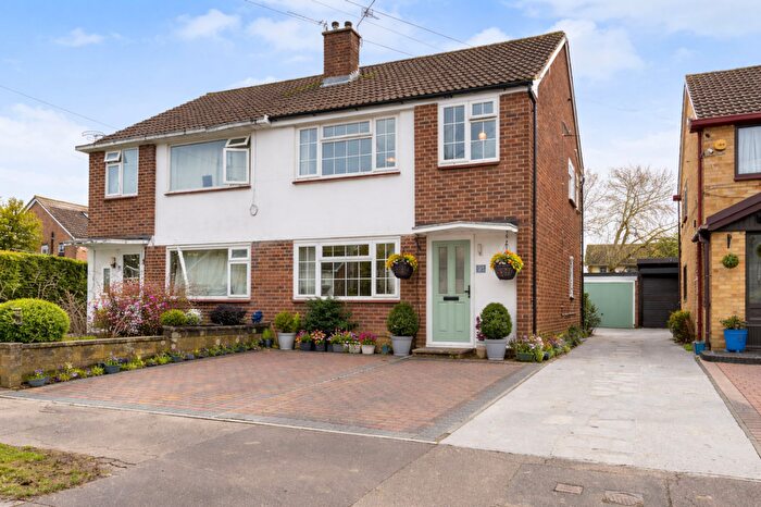 3 Bedroom Semi-Detached House For Sale In Rushetts Road, Crawley, RH11