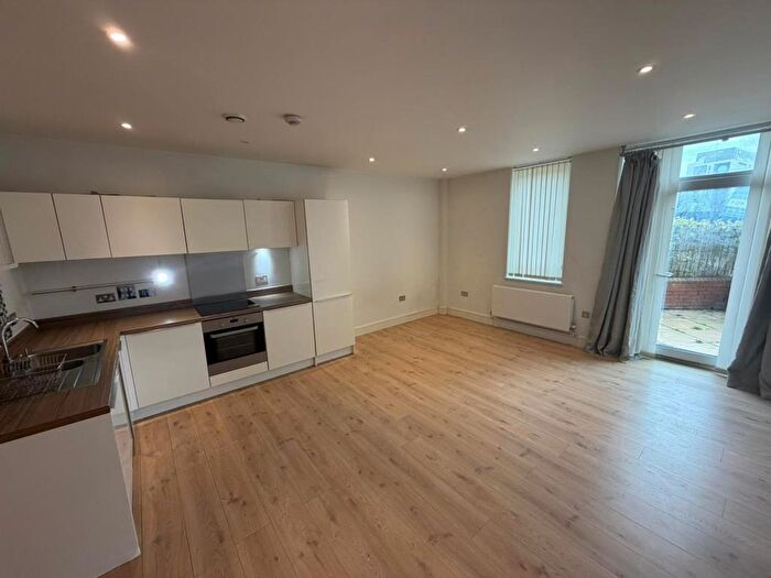 2 Bedroom Apartment To Rent In High Street, Bracknell, RG12