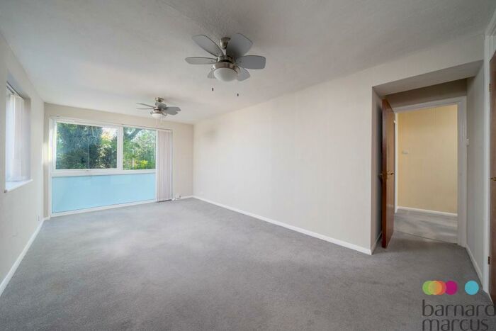 1 Bedroom Apartment To Rent In Hansart Way, Enfield, EN2