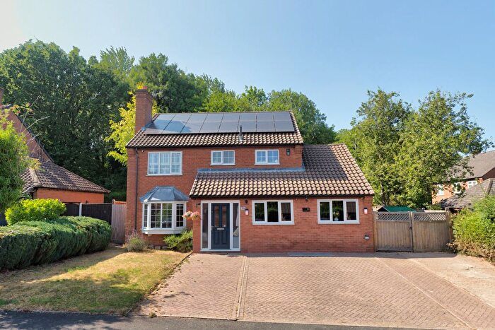 4 Bedroom Detached House For Sale In Tadorna Drive, Holmer Lake, TF3