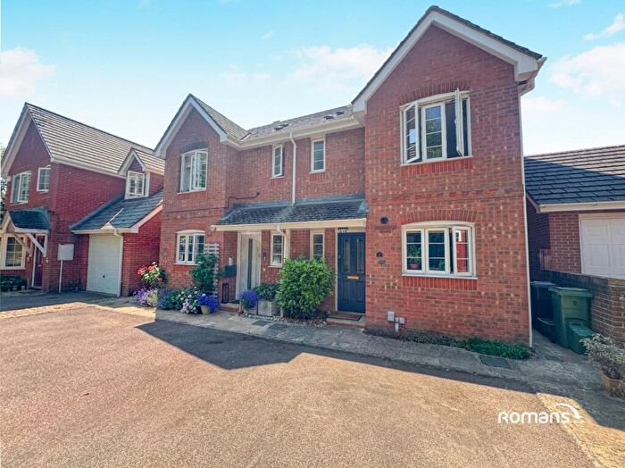 2 Bedroom Semi-Detached House For Sale In Balsan Close, Basingstoke, Hampshire, RG24