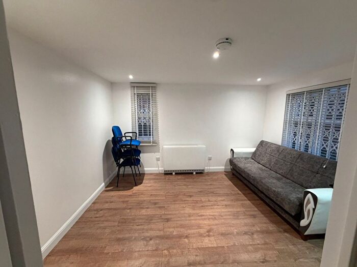 1 Bedroom Flat To Rent In Burnell Walk, London, SE1
