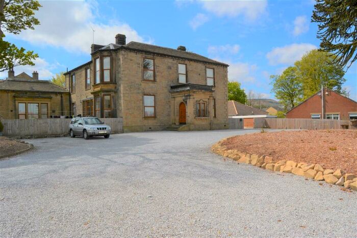 2 Bedroom Apartment To Rent In Holmfirth Road, Meltham, Holmfirth, HD9