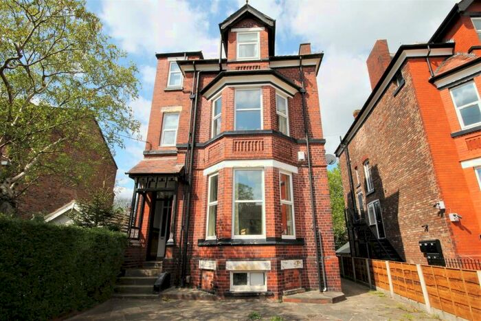 1 Bedroom Apartment To Rent In Victoria Crescent, Ellesmere Park, Manchester, M30