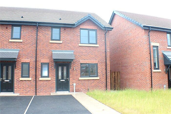 3 Bedroom Semi Detached House To Rent In Cannock Crescent, PR25