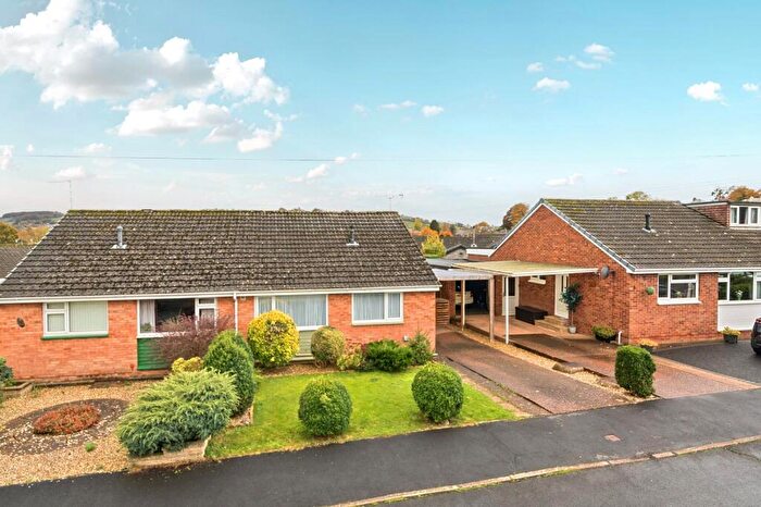 3 Bedroom Semi-Detached Bungalow For Sale In Isabella Road, Tiverton, Devon, EX16