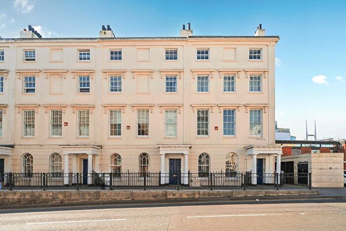 2 Bedroom Flat For Sale In Portland Terrace, Southampton, Hampshire, SO14