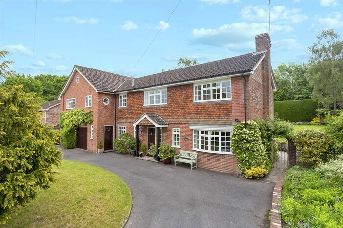 6 Bedroom Detached House For Sale In Station Road, Bentley, Farnham, GU10