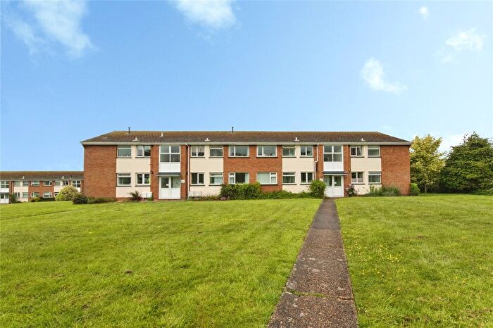2 Bedroom Flat For Sale In Hulham Road, Exmouth, Devon, EX8