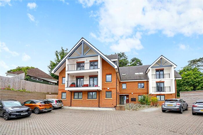 2 Bedroom Apartment To Rent In Riddlesdown Road, Purley, CR8