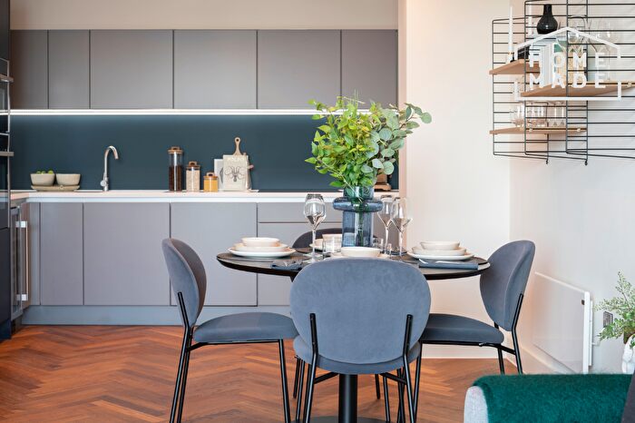 2 Bedroom Flat To Rent In The Residences, North Tower, Deansgate Square, M15