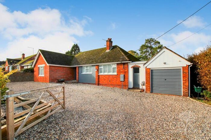 3 Bedroom Detached Bungalow For Sale In Knights Lane, Ball Hill, Newbury, RG20