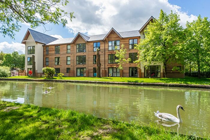 1 Bedroom Flat To Rent In Waterside House, Milton Keynes, MK6