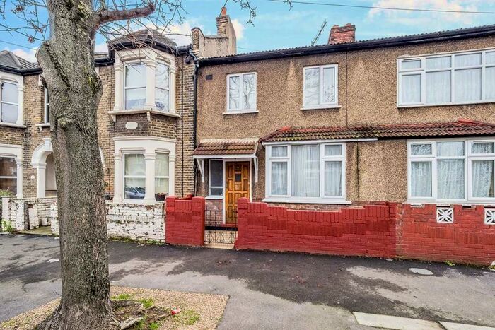 2 Bedroom Terraced House To Rent In Kildare Road, London, E16