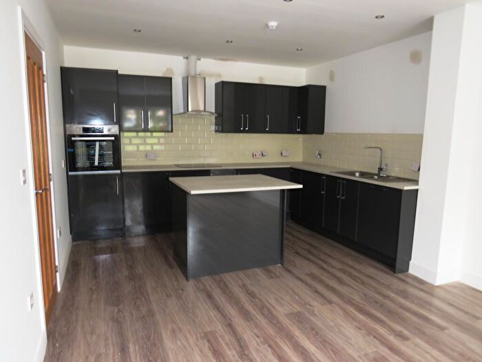1 Bedroom Flat To Rent In The Green, Kings Norton, B38