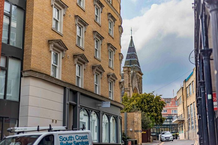 1 Bedroom Flat To Rent In Albert Road, Bournemouth, BH1