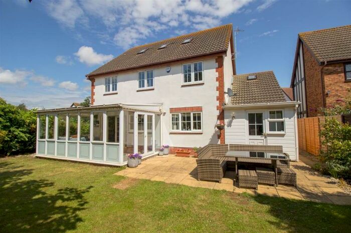 5 Bedroom Detached House To Rent In Great Portway, Great Denham, MK40