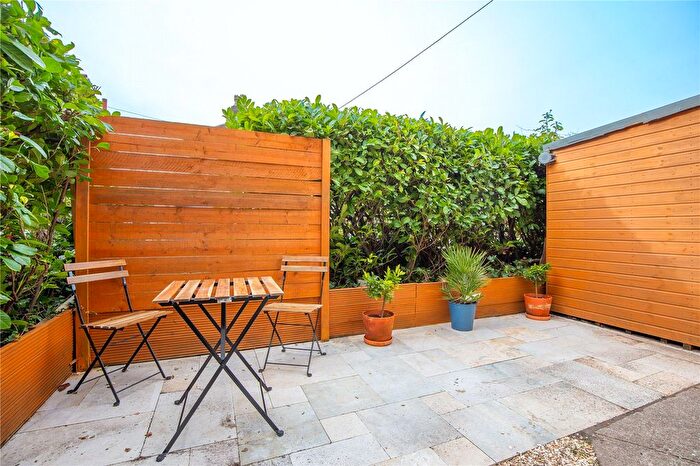 1 Bedroom Flat For Sale In Nevil Road, Bristol, BS7