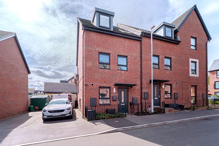 3 Bedroom Town House For Sale In Mabey Drive, Chepstow, NP16