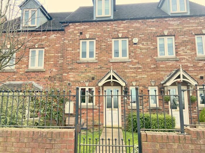 3 Bedroom House To Rent In High Street, Shafton, Barnsley, S72