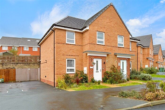 3 Bedroom Semi-detached House For Sale In Godric Road, Newport, Isle Of Wight, PO30