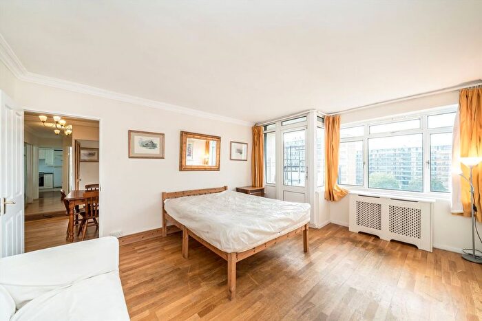2 Bedroom Flat To Rent In Bramwell House, Pimlico Amp; Westminster, SW1V