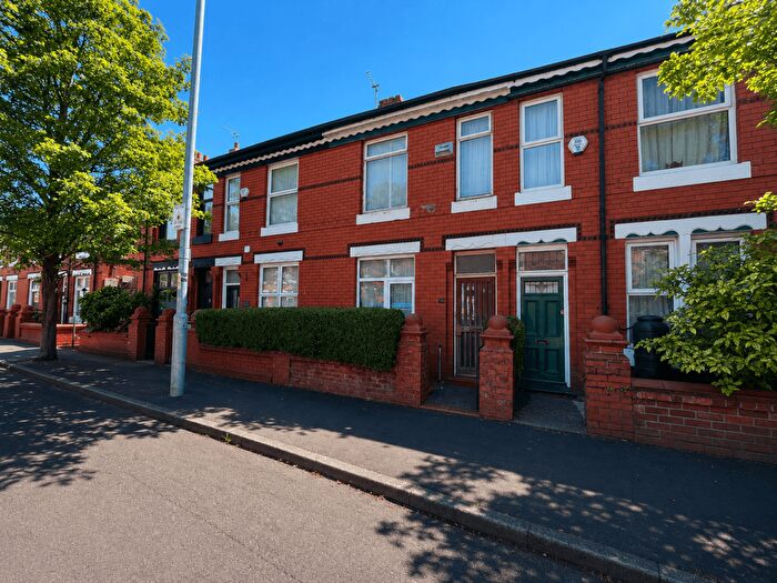 2 Bedroom Terraced House For Sale In Thornton Road, Manchester, M14