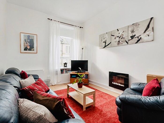 2 Bedroom Flat To Rent In Tay Street, Polwarth, Edinburgh, EH11