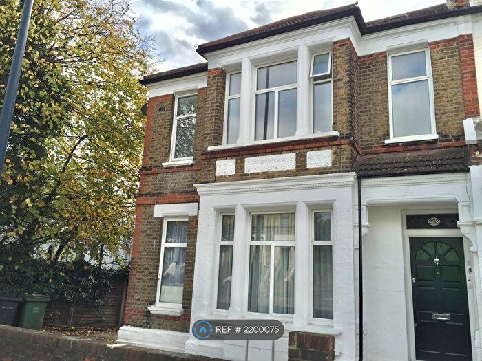 2 Bedroom Flat To Rent In Stanstead Road, London, SE23