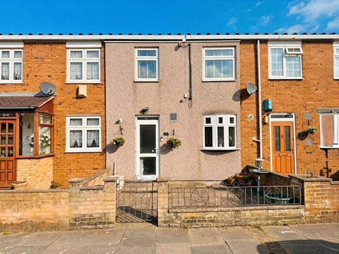 3 Bedroom Terraced House For Sale In Barberry Close, Harold Hill, RM3