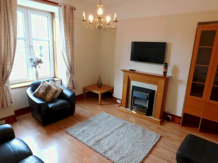 1 Bedroom Flat To Rent In Wallfield Place, Rosemount, Aberdeen, AB25