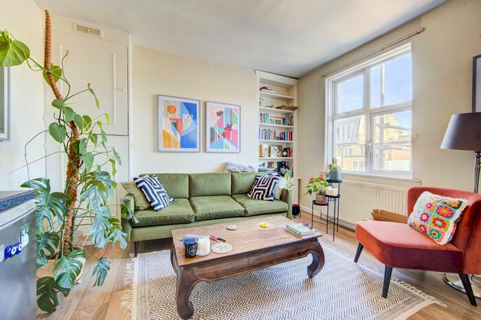 1 Bedroom Flat To Rent In Oxberry Avenue, Fulham, London, SW6