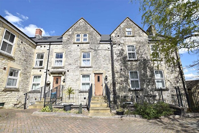 2 Bedroom Flat To Rent In High Street, Paulton, Bristol, Somerset, BS39
