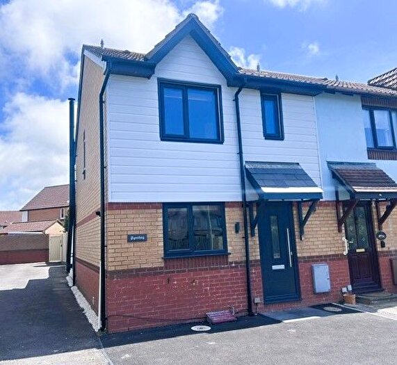 3 Bedroom Semi-Detached House To Rent In Juniper Close, Newton, Porthcawl, CF36