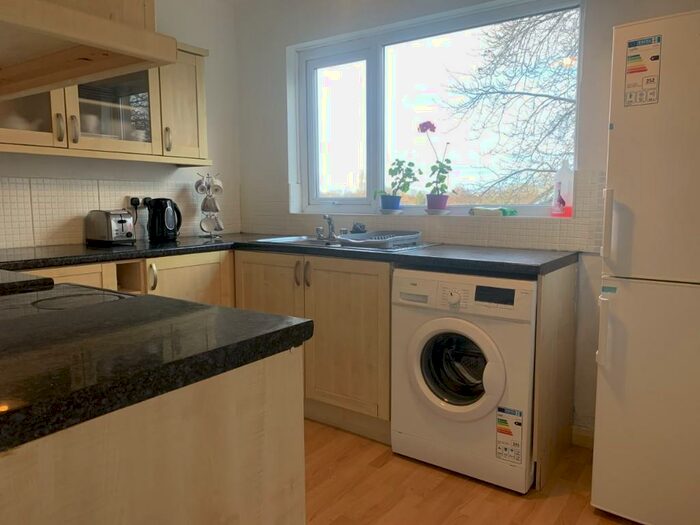 2 Bedroom Flat To Rent In Acresgate Court, Liverpool, Merseyside, L25