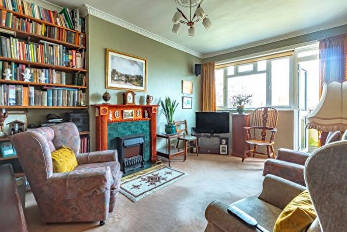 2 Bedroom Flat For Sale In Nelson Square, London, SE1