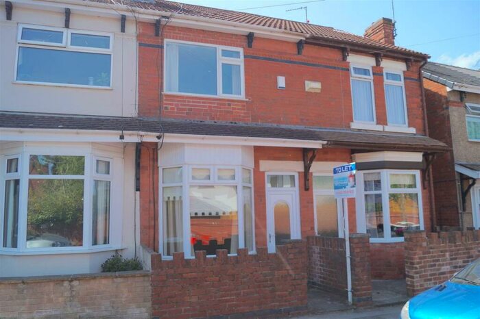2 Bedroom Town House To Rent In St Johns AvenueKirkby In AshfieldNottinghamshire, NG17