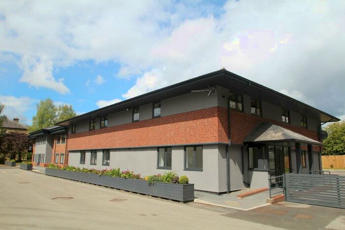 2 Bedroom Flat To Rent In Walkers Court, Wetherby, Uk, LS22