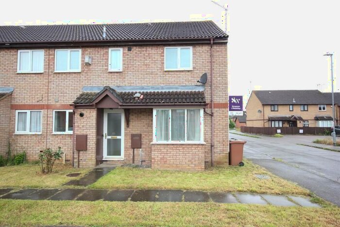 2 Bedroom End Of Terrace House To Rent In Senwick Drive, Wellingborough, NN8