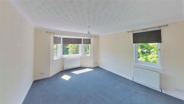 2 Bedroom Flat To Rent In Craigend Park, Liberton, Edinburgh, EH16