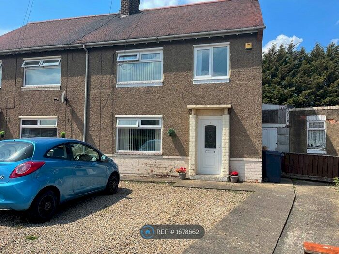 3 Bedroom Semi-Detached House To Rent In Shaw Crescent, Middlesbrough, TS6