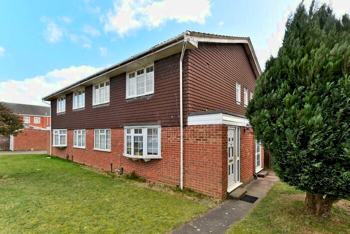 2 Bedroom Maisonette To Rent In Maidenhead, Berkshire, SL6
