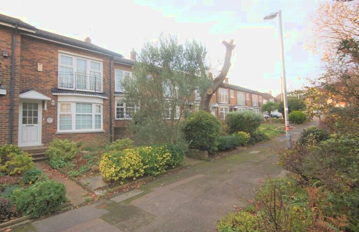 2 Bedroom End Of Terrace House To Rent In Chelsea Close, Bexhill-On-Sea, TN40