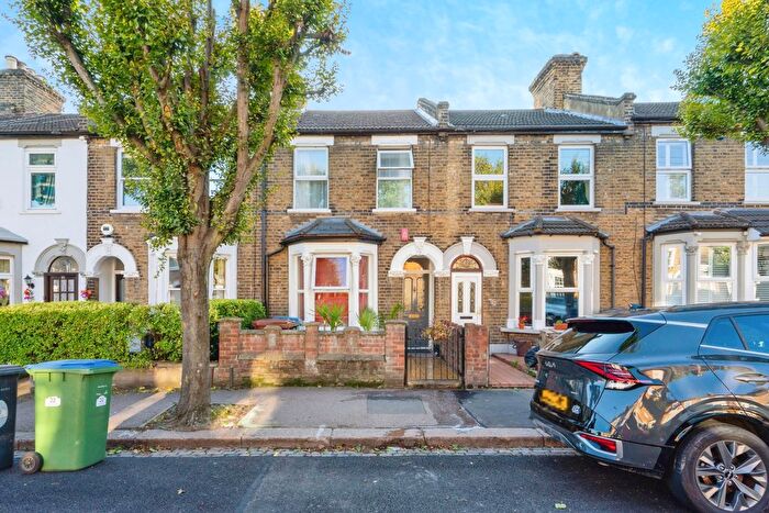3 Bedroom Terraced House To Rent In Cheneys Road, Leyton, E11
