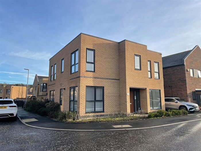 4 Bedroom Detached House For Sale In Aspen Close, Birtley, Chester Le Street, DH3