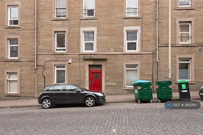 2 Bedroom Flat To Rent In Rosefield Street, Dundee, DD1