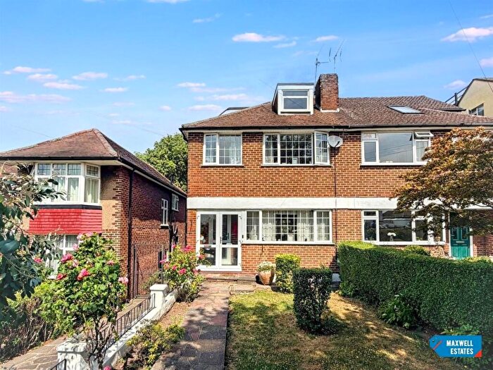 4 Bedroom Semi-Detached House For Sale In Engel Park, London, NW7